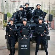 女巡特警之蜂鸟突击队 第01集